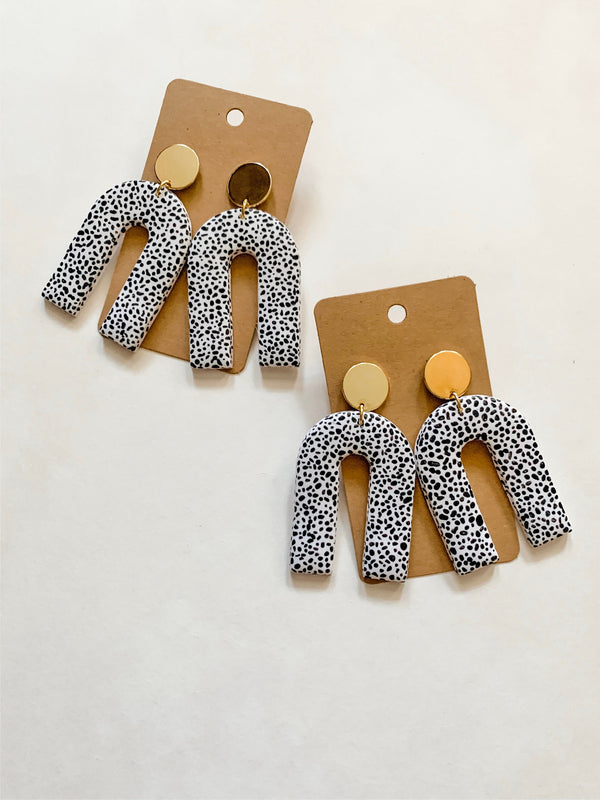 Speckled Arches (Medium)